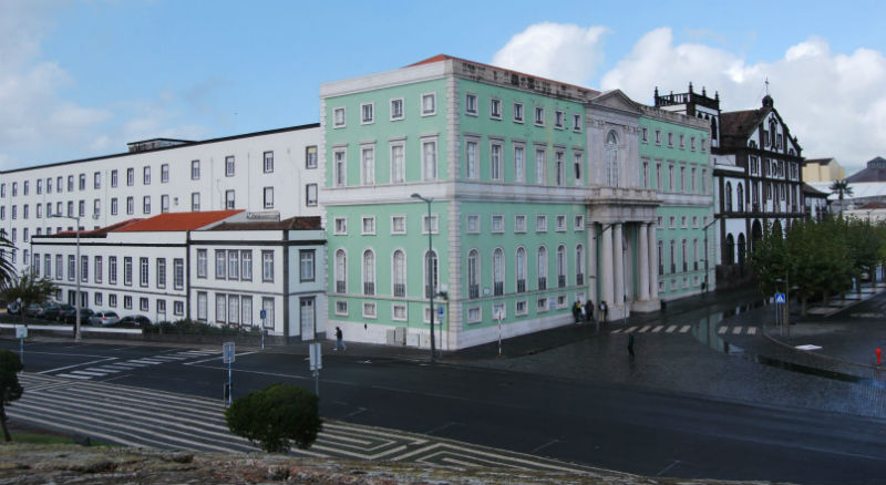 Santa Casa da Misericórdia de Ponta Delgada move queixa-crime contra a TVI