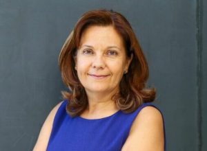 Prof. Dra. Elsa Azevedo avc