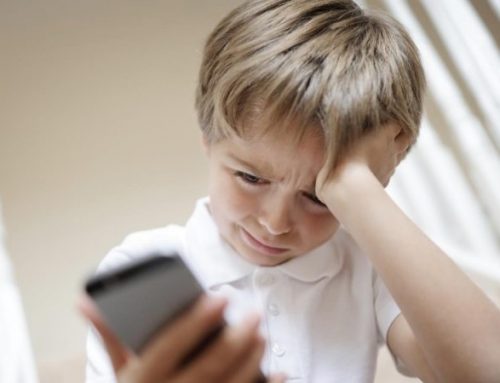 Psicólogo propõe restrições ao uso de telemóveis nas escolas dos Açores