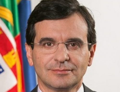  Adalberto Campos Fernandes diz que problemas no SNS convocam primeiro-ministro