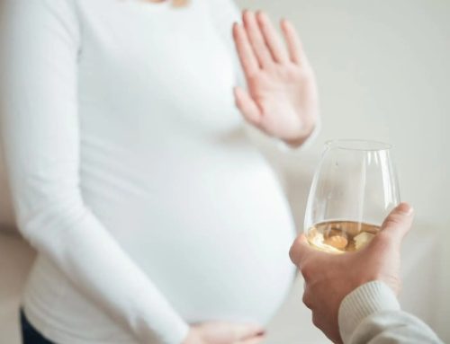 Consumo de álcool durante gravidez pode alterar estrutura cerebral do bebé