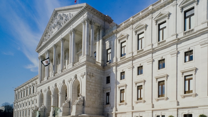 Governo: Montenegro aponta projeto de Maria de Belém de Lei de Bases da Saúde como inspiração