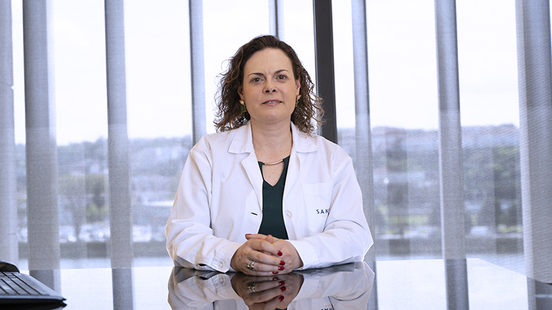 SilviaMonteiro “A humanização dos cuidados tem de ser assumida como prioridade, com a excelência técnico-científica em paralelo com a excelência do humanismo”