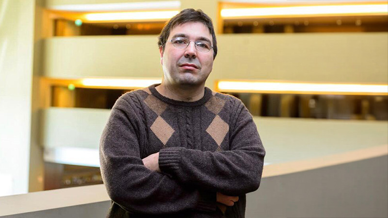 <i class="iconlock fa fa-lock fa-1x" aria-hidden="true" style="color:#e82d43;"></i> PREParar o médico de família para gestão integral da infeção VIH